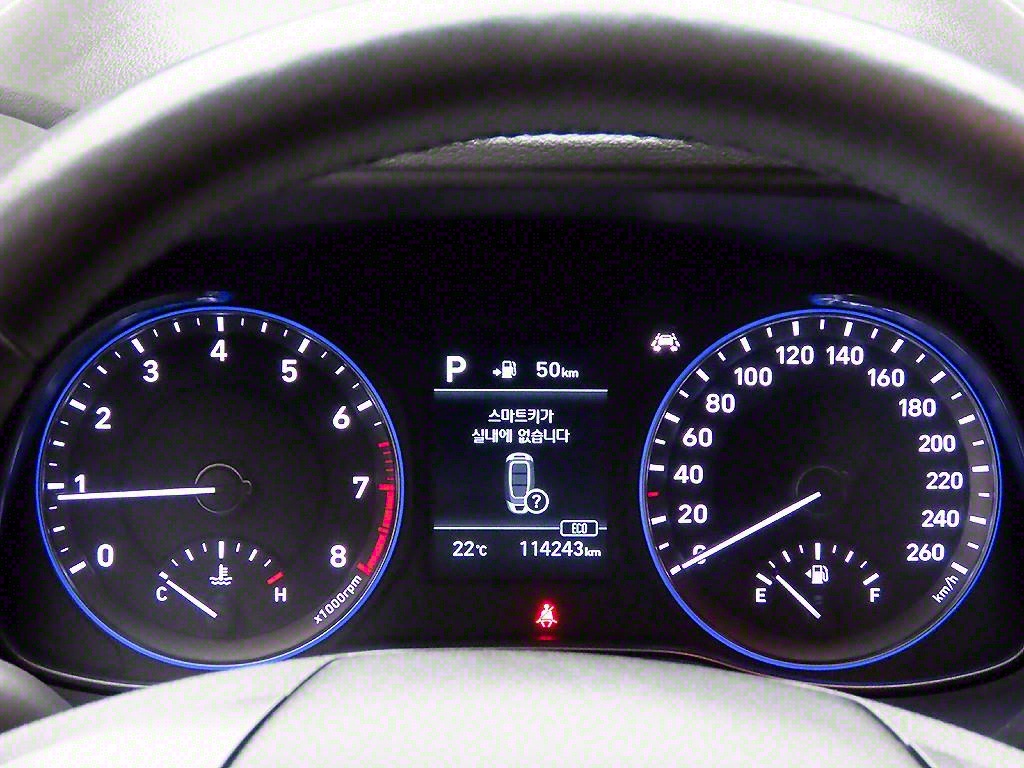 HYUNDAI Kona - Vista 6