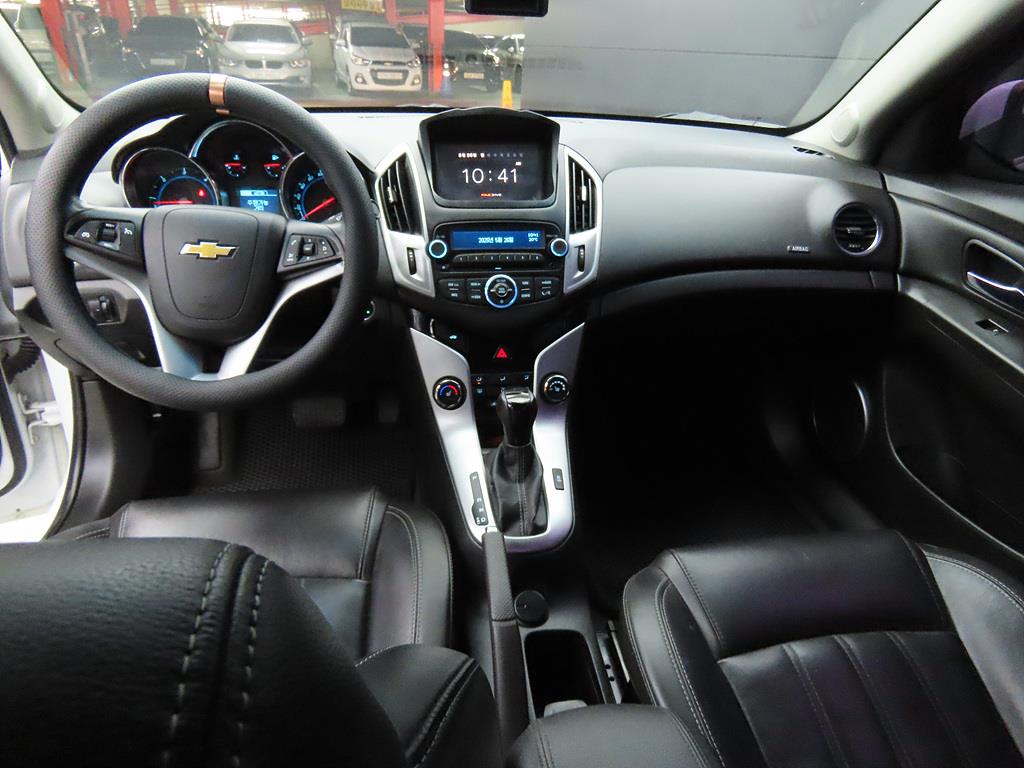 Chevrolet Cruise - Vista 7