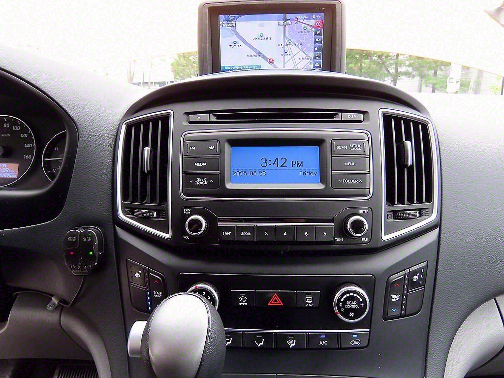 HYUNDAI Starex 2019 - Importación desde Corea - HF Imports Iquique - Foto 13