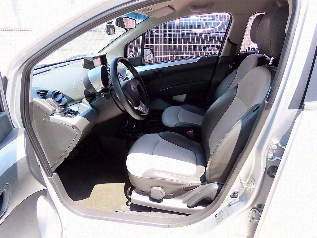 Chevrolet Spark - Vista 5