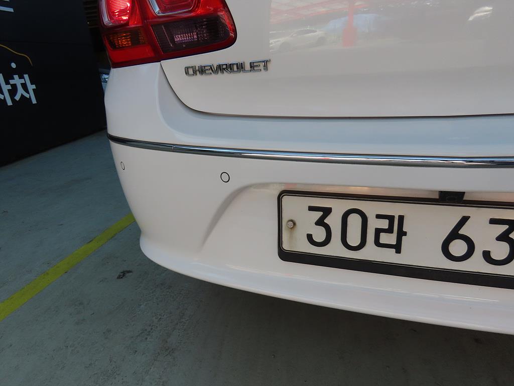 Chevrolet Cruise 2015 Blanco - Importación desde Corea - HF Imports Iquique - Foto 17