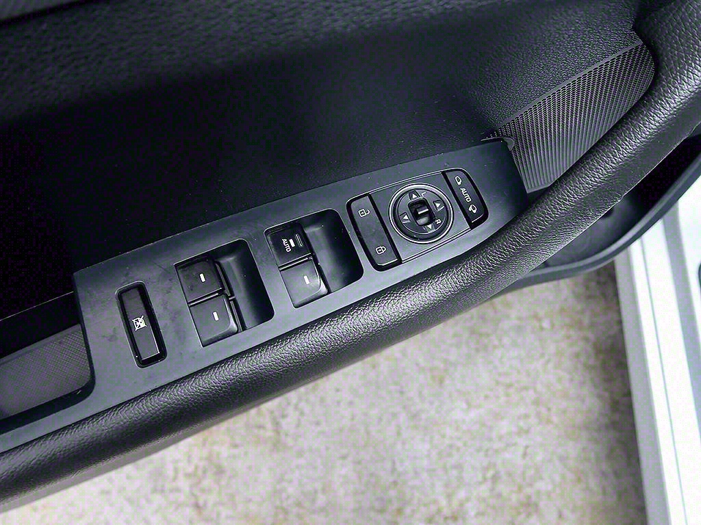 HYUNDAI Sonata 2018 Gris - Importación desde Corea - HF Imports Iquique - Foto 13