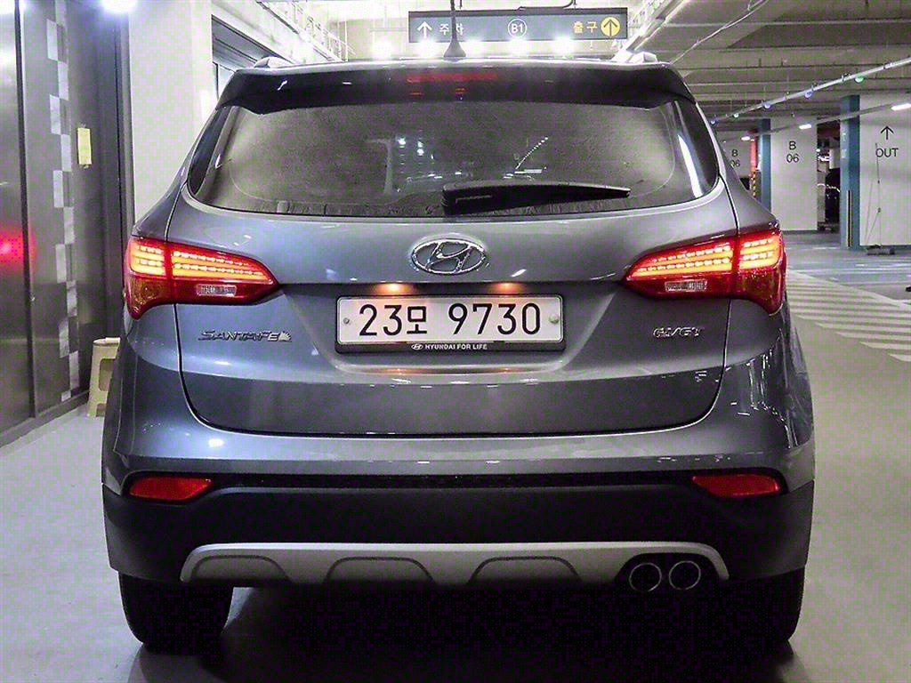 HYUNDAI Santa Fe - Vista 5