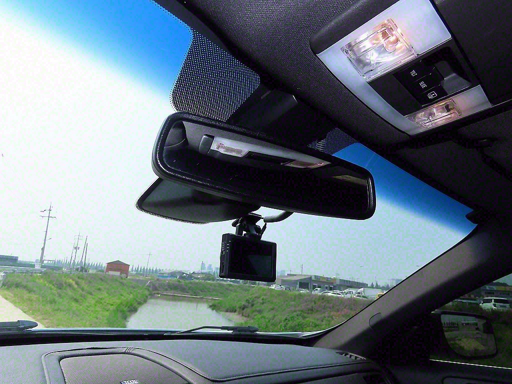 Lincoln MKS - Vista 12