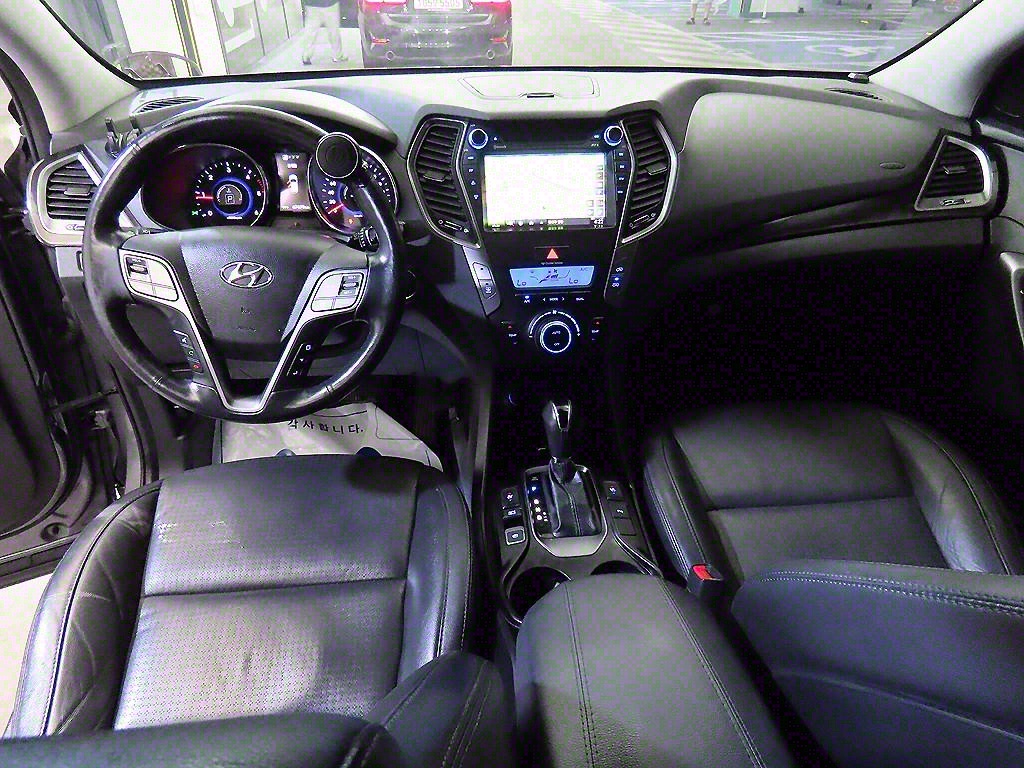 HYUNDAI Santa Fe - Vista 10