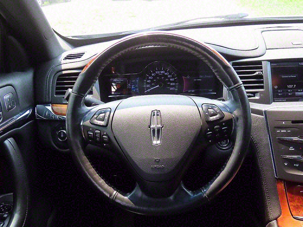 Lincoln MKS - Vista 7