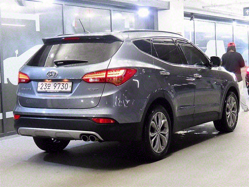 HYUNDAI Santa Fe - Vista 4