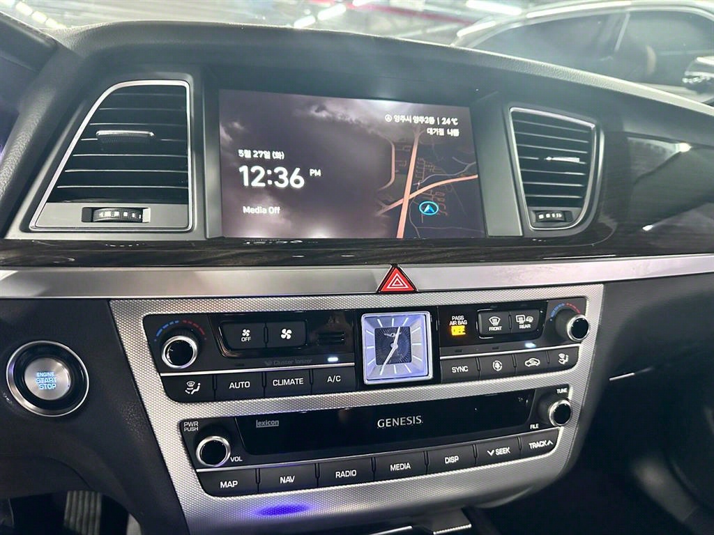 Genesis G80 - Vista 11