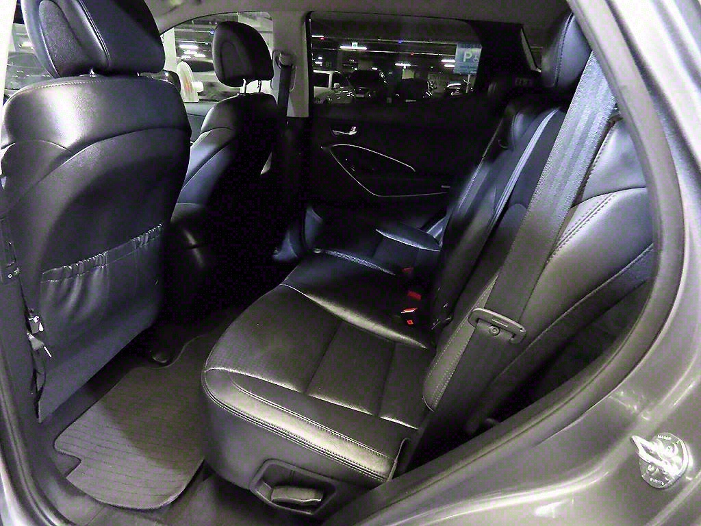 HYUNDAI Santa Fe - Vista 7