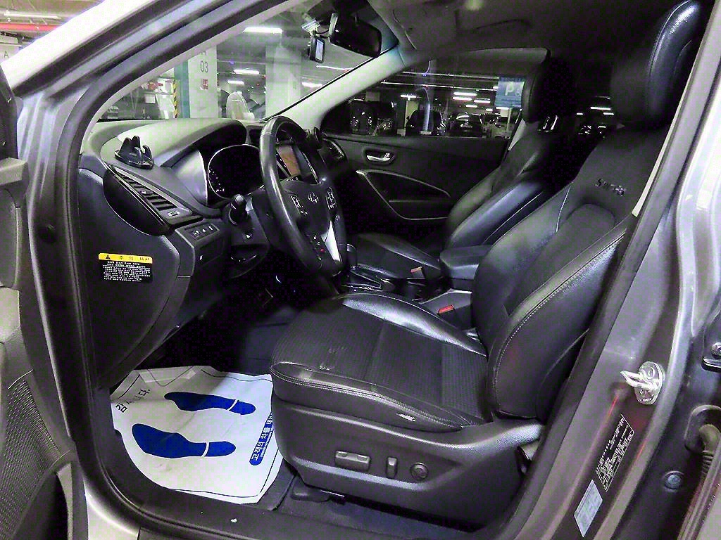 HYUNDAI Santa Fe - Vista 6