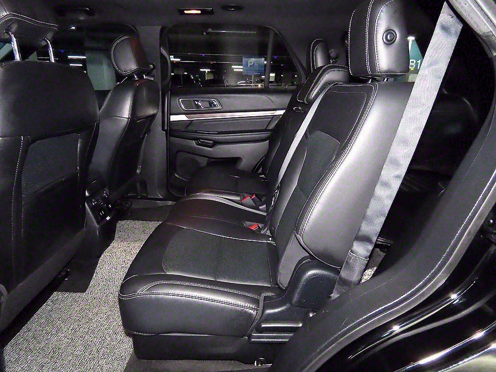 Ford Explorer - Vista 7