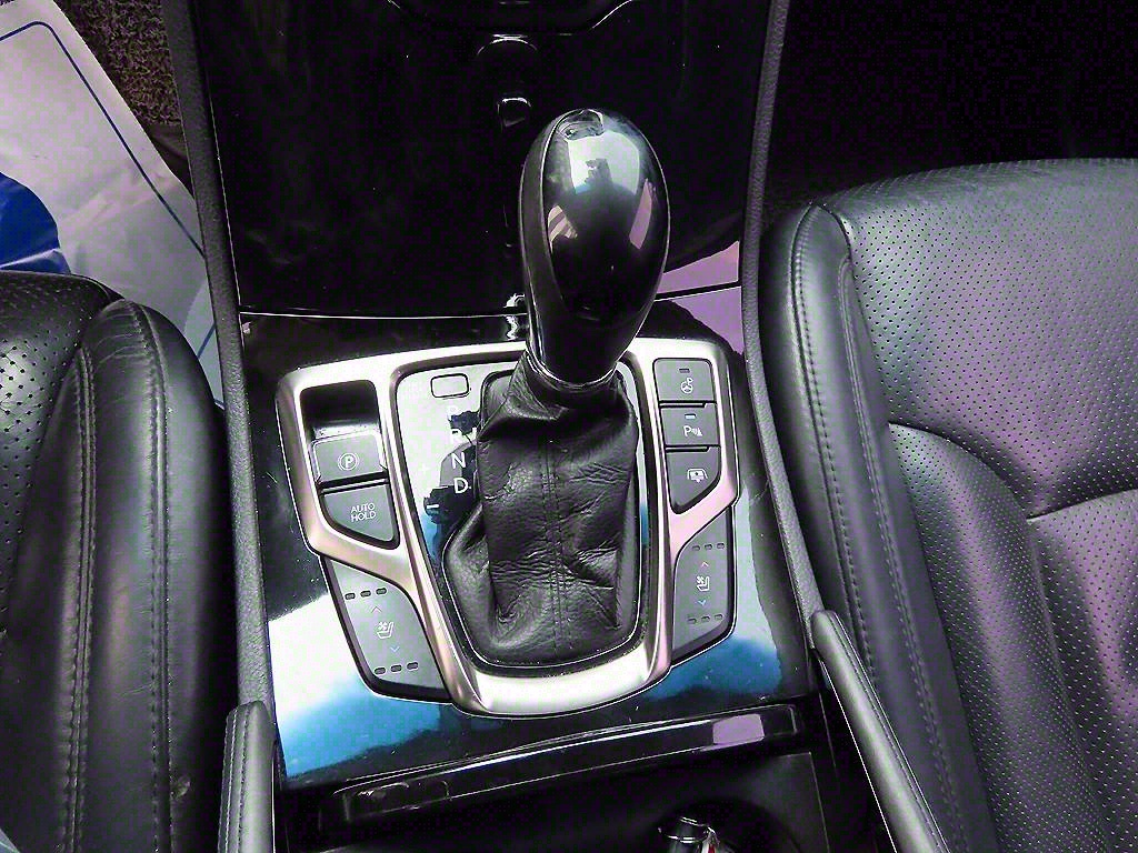 HYUNDAI Grandeur - Vista 10