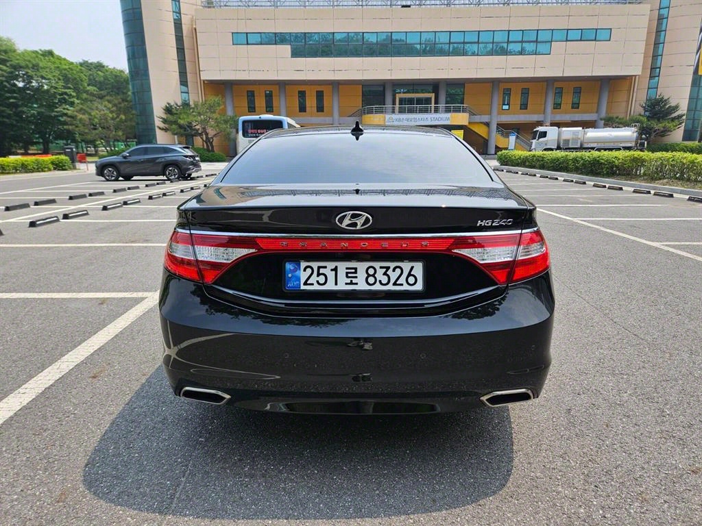 HYUNDAI Grandeur - Vista 4