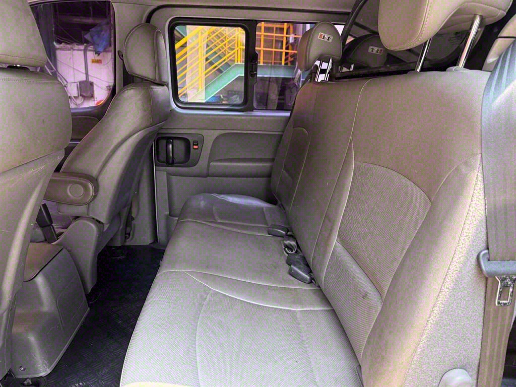 HYUNDAI Starex - Vista 11