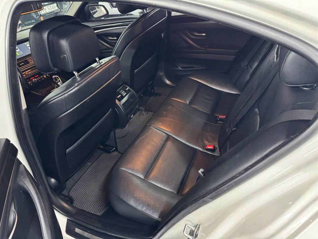 BMW 5 Series - Vista 9