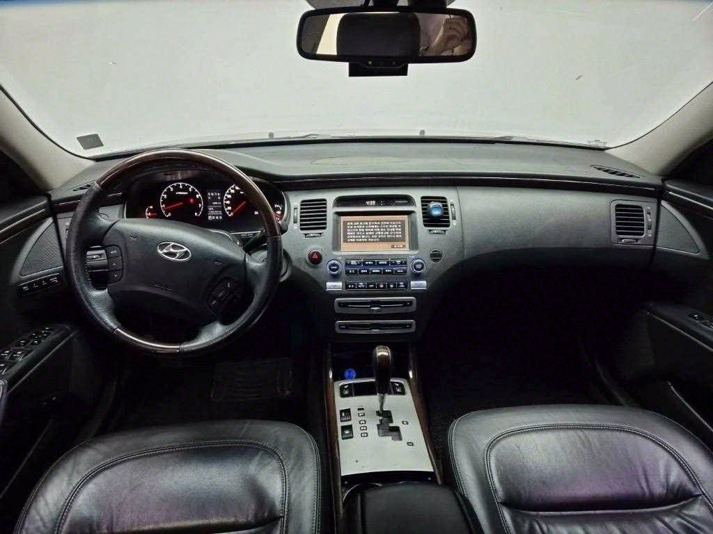 HYUNDAI Grandeur - Vista 6