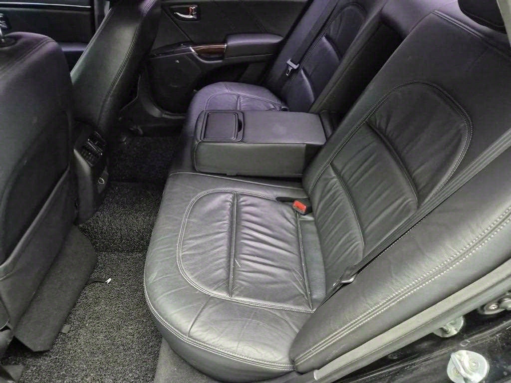 HYUNDAI Grandeur - Vista 11