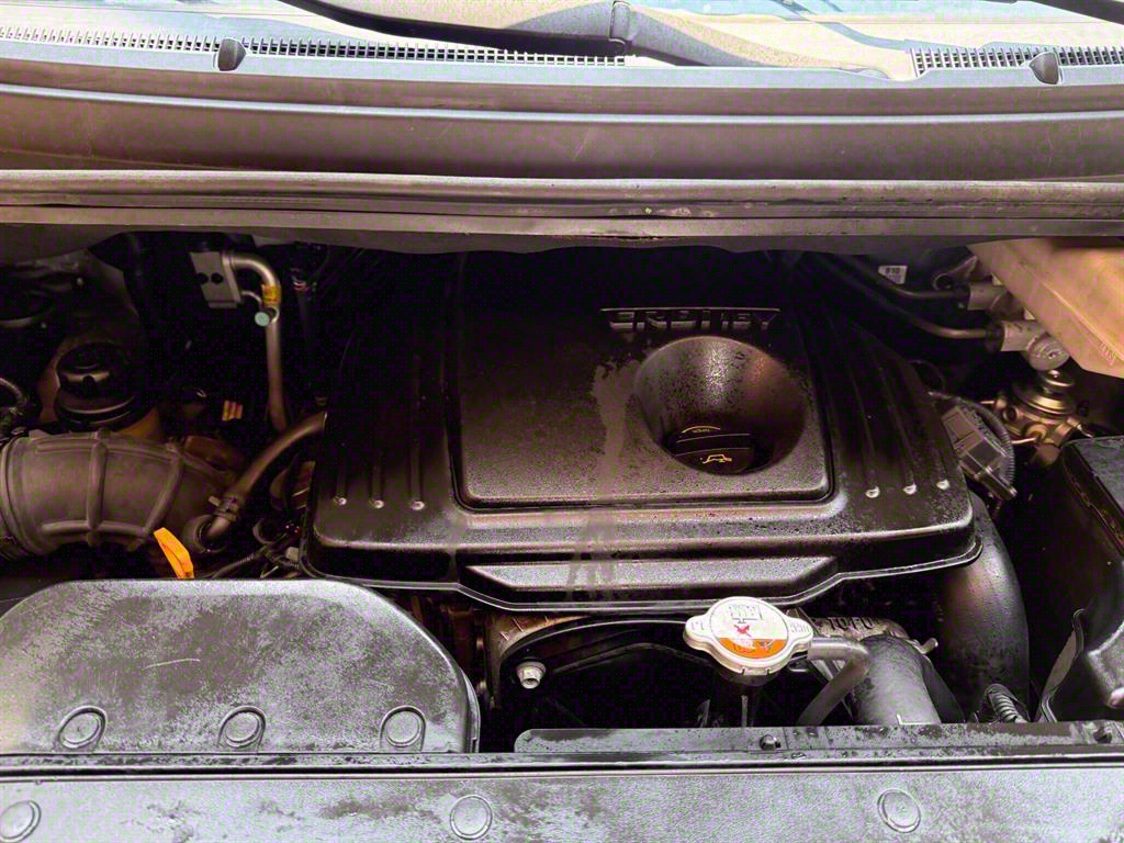 HYUNDAI Starex - Vista 7