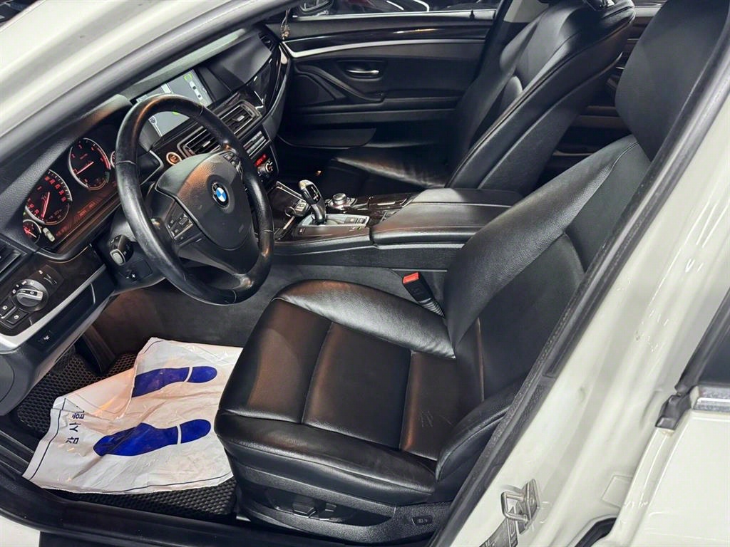 BMW 5 Series - Vista 11