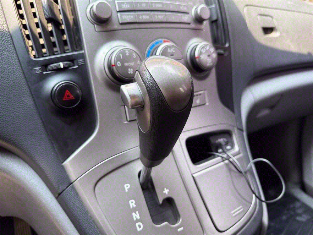 HYUNDAI Starex - Vista 9