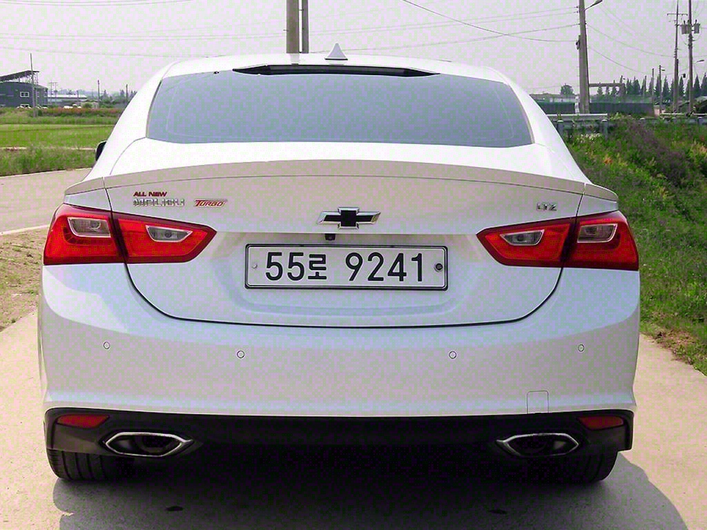 Chevrolet Malibu - Vista 4