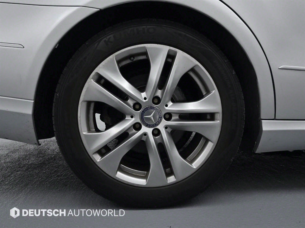 Mercedes Benz E class - Vista 5