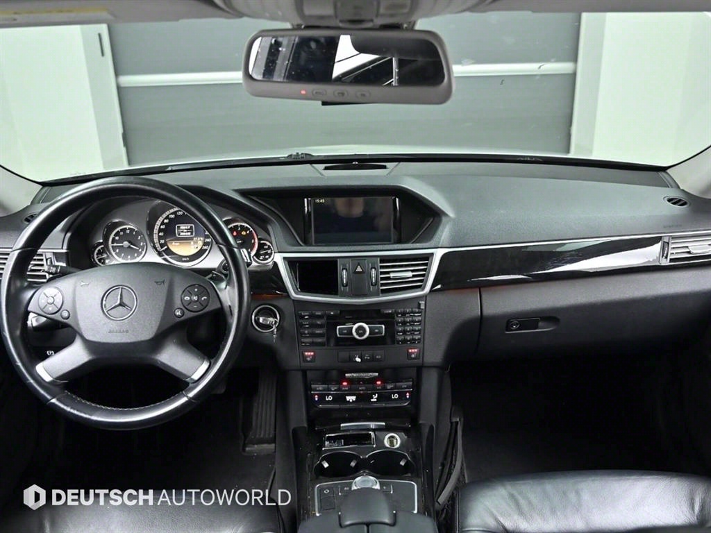 Mercedes Benz E class - Vista 7