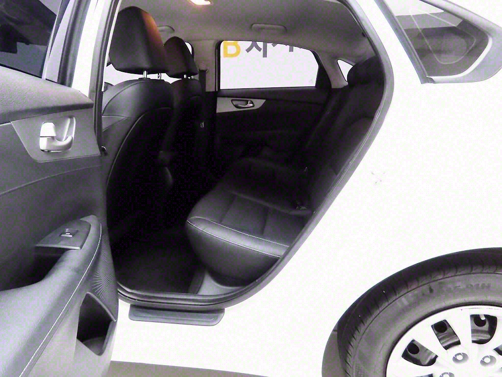 KIA K3 2020 Blanco - Importación desde Corea - HF Imports Iquique - Foto 15