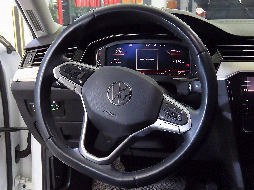 Volkswagen Passat - Vista 8