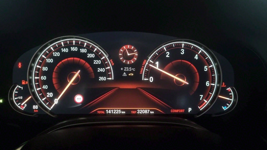 BMW 7 Series - Vista 5