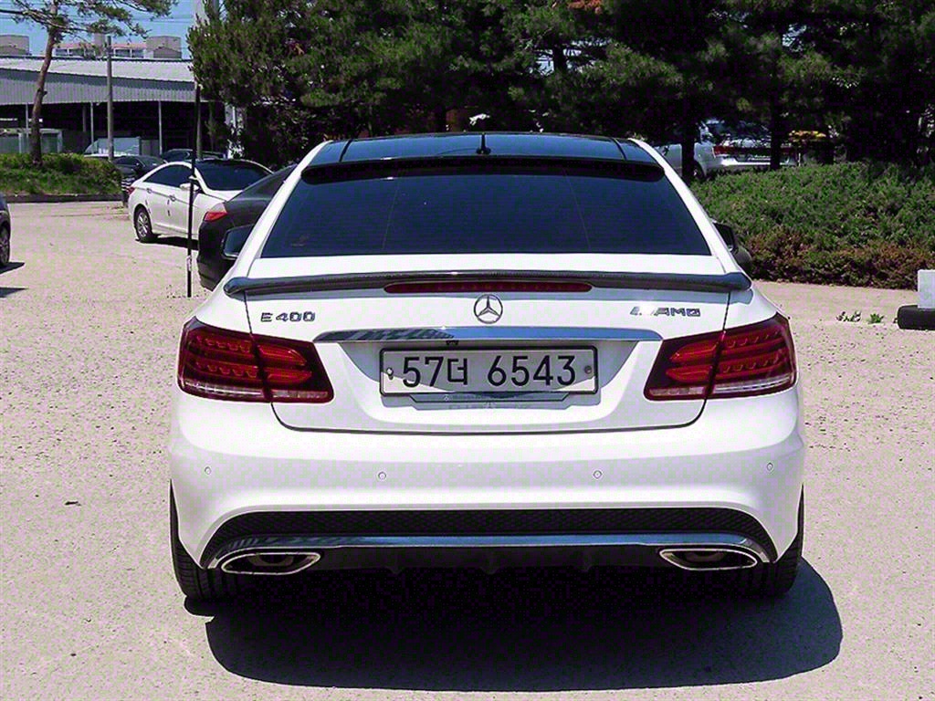 Mercedes Benz E class - Vista 4