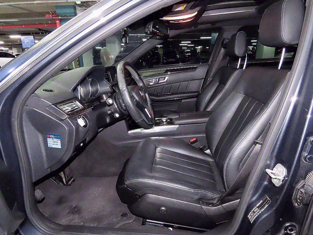 Mercedes Benz E class - Vista 6