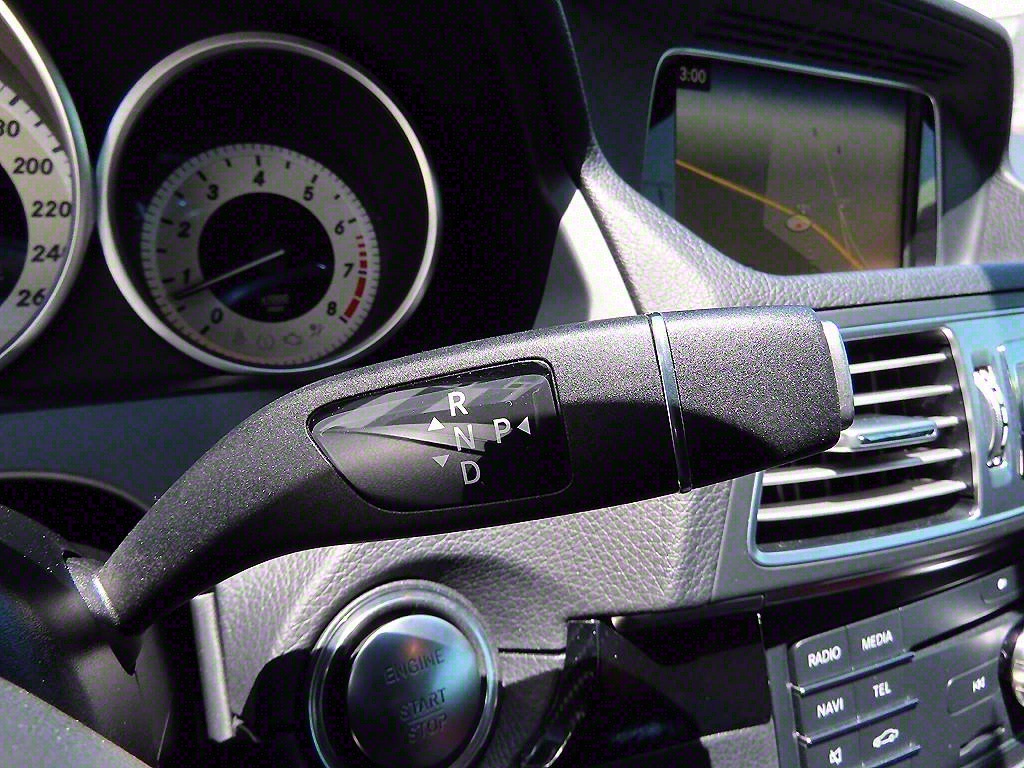 Mercedes Benz E class - Vista 10