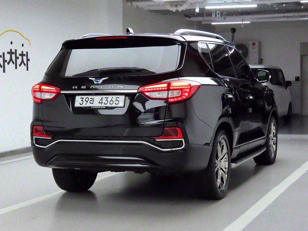 Ssangyong Rexton - Vista 4