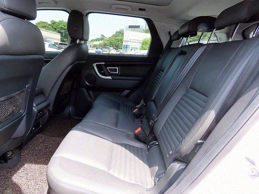 Land Rover Discovery Sports - Vista 6