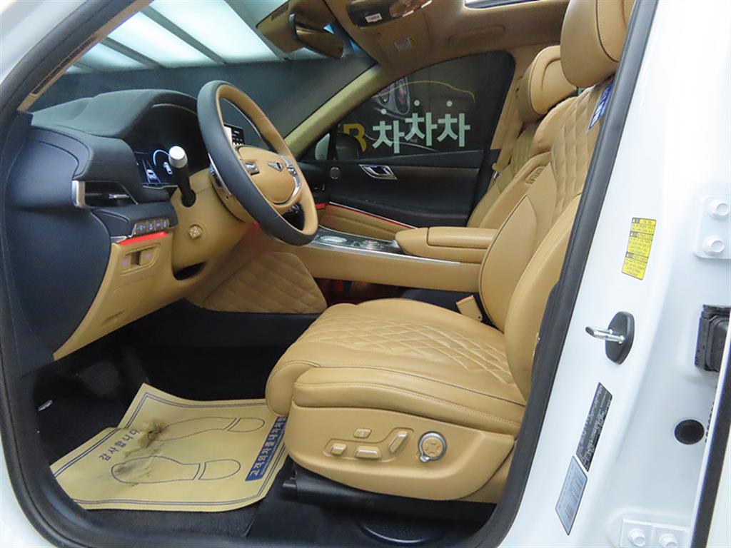 Genesis GV80 - Vista 5