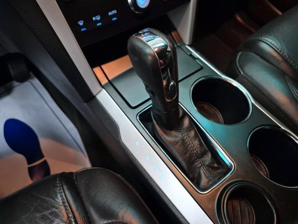 Ford Explorer - Vista 8