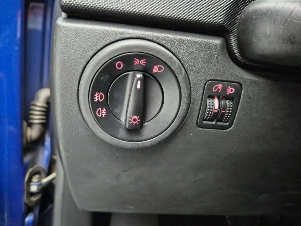 Volkswagen Beetle 2008 Azul - Importación desde Corea - HF Imports Iquique - Foto 18