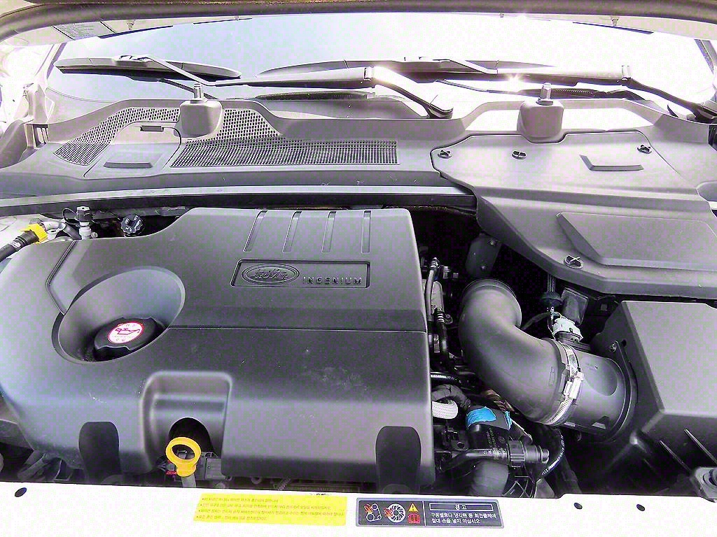 Land Rover Discovery Sports 2017 Blanco - Importación desde Corea - HF Imports Iquique - Foto 19