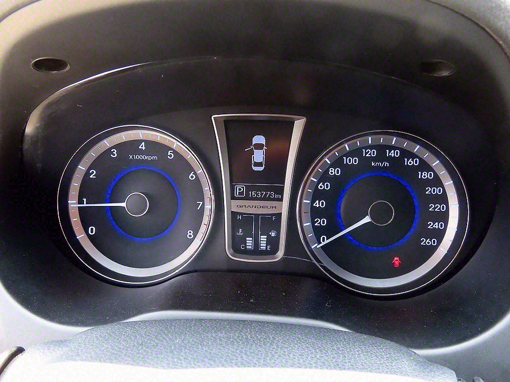 HYUNDAI Grandeur - Vista 8