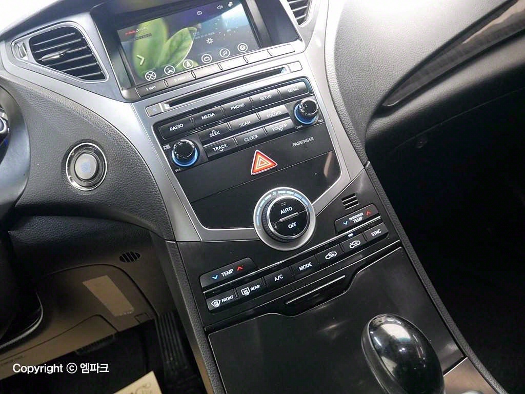 HYUNDAI Grandeur 2016 Negro - Importación desde Corea - HF Imports Iquique - Foto 15