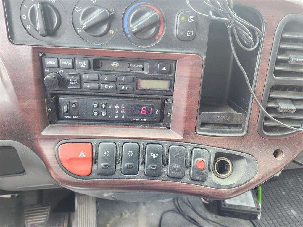 medium and large cargo truck - Vista 10