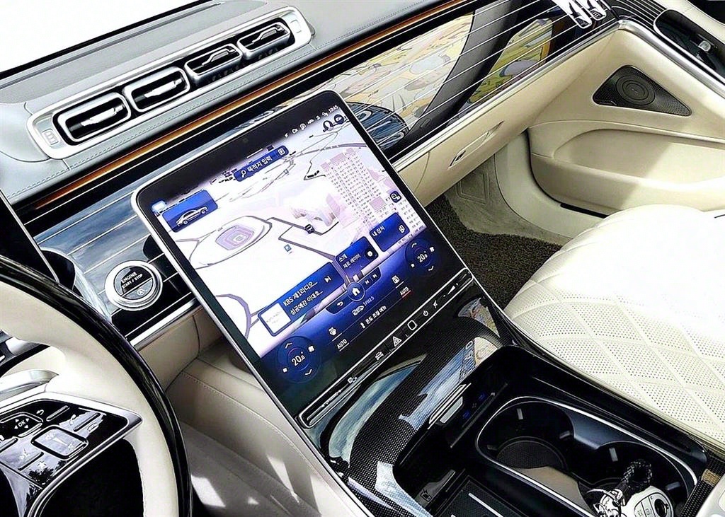 Mercedes Benz S Class - Vista 12