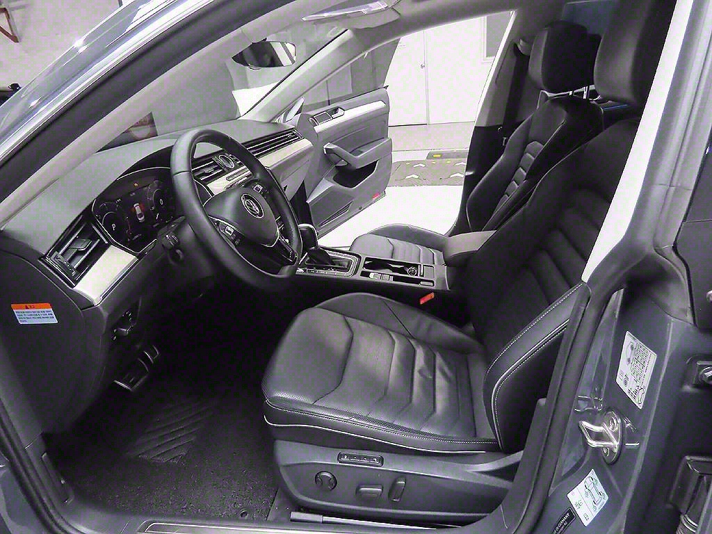 Volkswagen Arteon 2019 Gris - Importación desde Corea - HF Imports Iquique - Foto 13