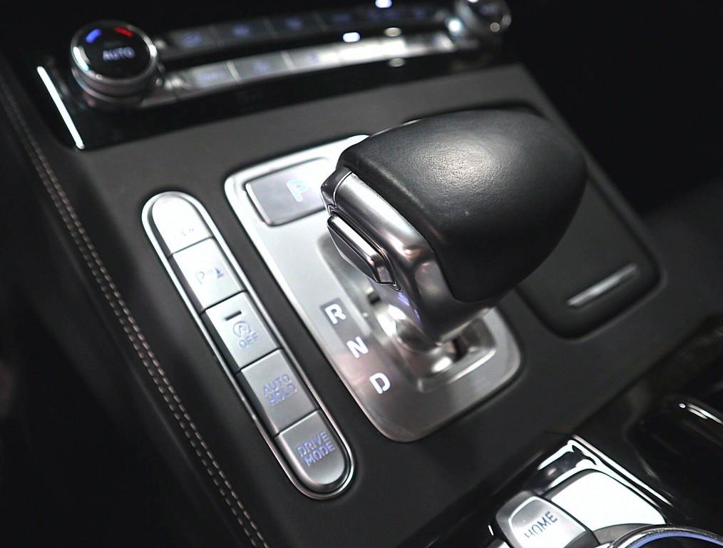 Genesis G90 - Vista 12