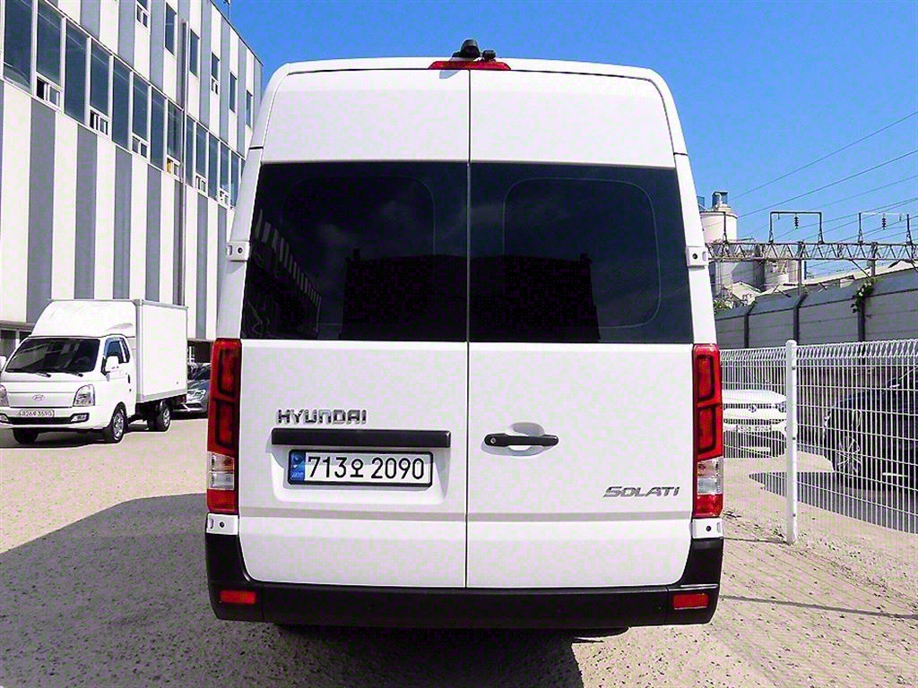 HYUNDAI Solati - Vista 4