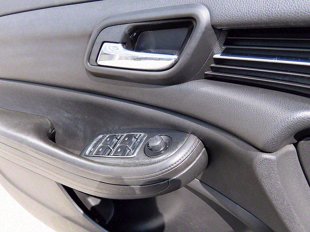 Chevrolet Malibu - Vista 11