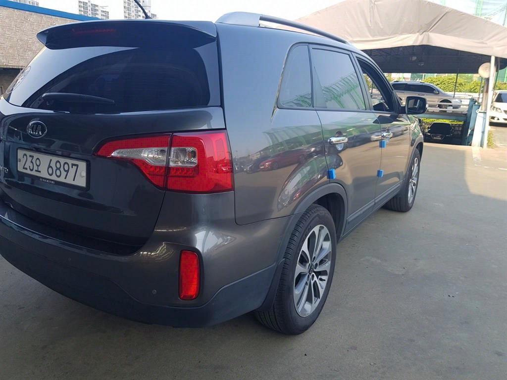 KIA Sorento - Vista 4