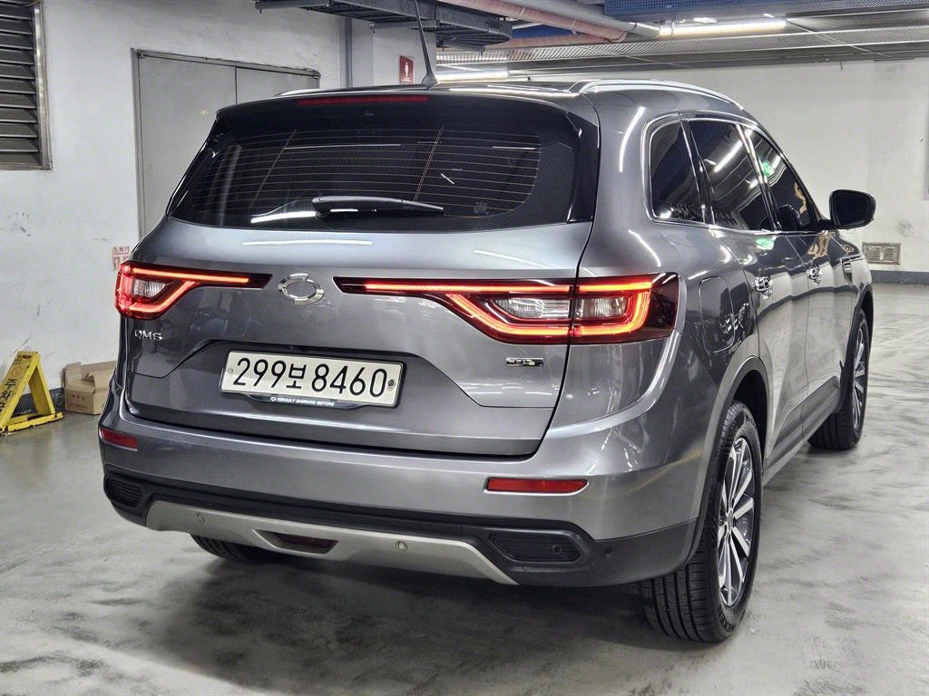 SAMSUNG QM6 - Vista 4