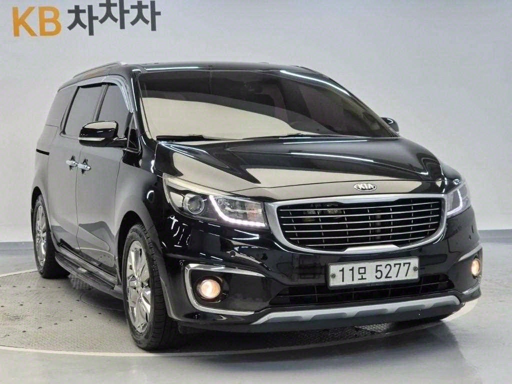 KIA Carnival - Vista 4
